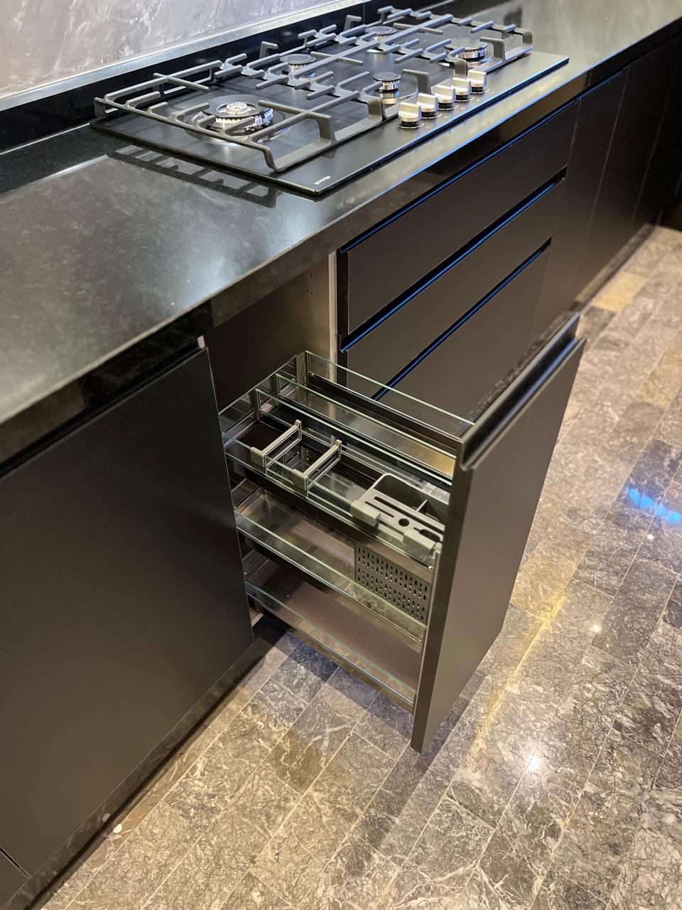 Villa -Cuisine 1 -TARGA