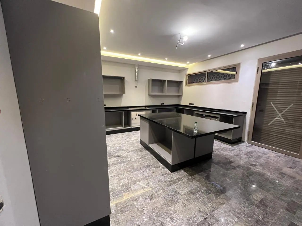 Villa -Zohor- Cuisine travaux en cours